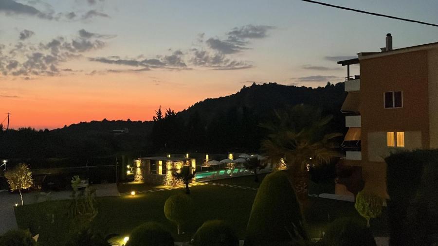 Alex House Aparthotel Zaháro Kültér fotó
