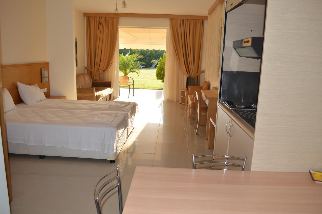 Alex House Aparthotel Zaháro Kültér fotó